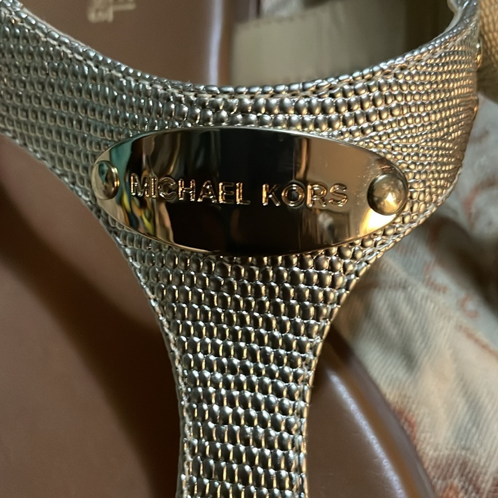 Sandals - Picture 2 of 3